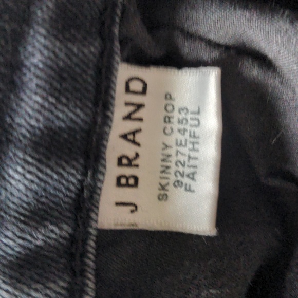 J Brand skinny crop - Picture 3 of 5